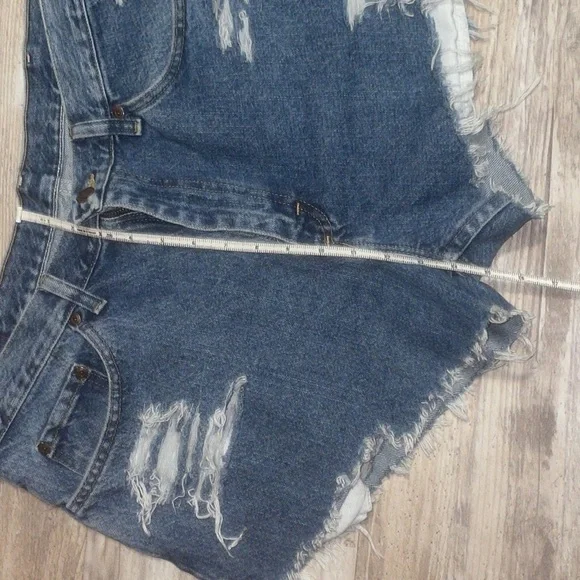 Wrangler 20 - Picture 4 of 6